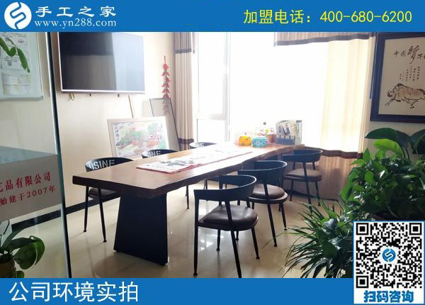 10月4日，為什么這個(gè)手工活外發(fā)加工廠家會(huì)連續(xù)三年受到CCTV的跟蹤專(zhuān)訪(fǎng)報(bào)道？手工之家接待考察加工客戶(hù)剪影