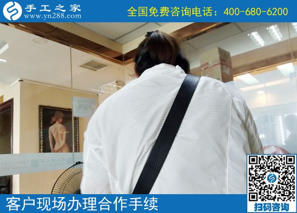 6月21日，正規(guī)可靠的手工活是什么樣子？手工之家接待考察加工客戶剪影