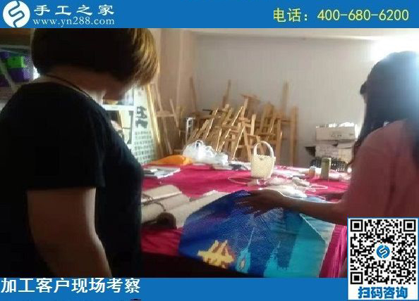 8月26日，就這個要求，做勵志珠串珠手工活外發(fā)加工項目掙錢的人要知道，手工之家接待考察加工客戶剪影
