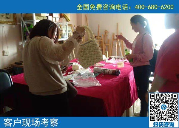 10月12日，這樣做，為了保證珠繡串珠外發(fā)手工活一直有活兒干、早結算加工費。手工之家接待考察合作加工客戶剪影