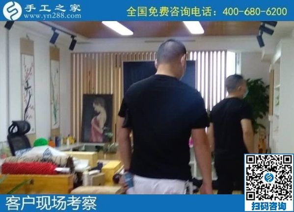 8月6日，拿回家做的手工活，大家說(shuō)這個(gè)正規(guī)供料的手工活能掙錢(qián)，手工之家接待考察合作加工客戶剪影