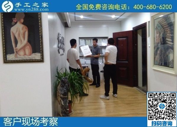 8月15日，手工活拿回家做要掙錢，越來越多的人選擇了這里外發(fā)手工活，手工之家接待考察合作加工客戶剪影