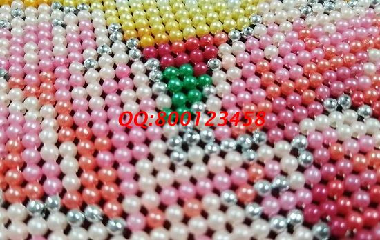 12月24日，手工活外發(fā)加工項目，要找正規(guī)可靠的，這樣做就能找到，勵志珠珠繡成品細節(jié)實拍