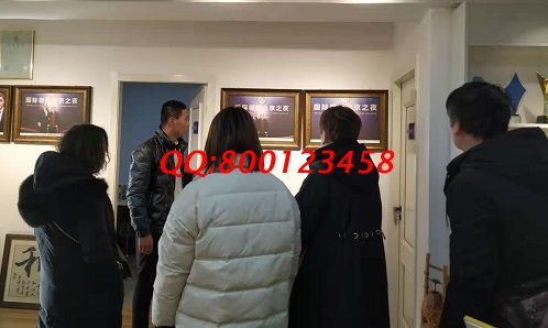 1月1日，元旦假期把手工活拿回家做，這個(gè)串珠外發(fā)手工活加工能掙錢，手工之家接待考察合作加工客戶剪影
