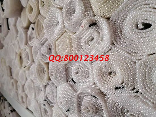 2月25日，手工外加工，能掙錢的手工活就是珠繡外發(fā)手工活，勵(lì)志珠珠繡成品倉庫一角實(shí)拍