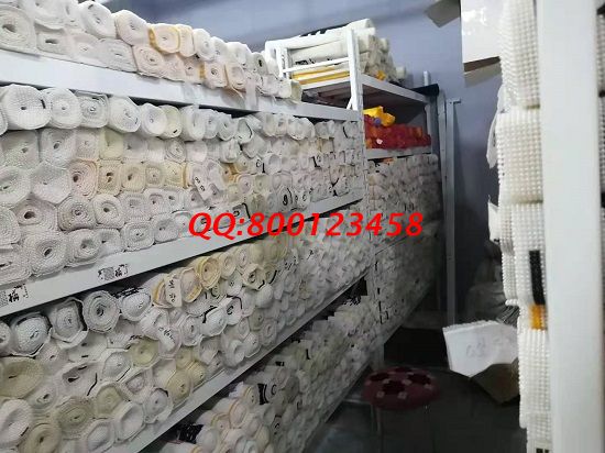 4月8日，做手工活掙錢，拿回家做的手工活，就選正規(guī)可靠的十多年老企業(yè)手工之家，勵志珠珠繡成品倉庫實拍