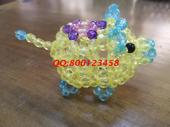 1月21日，可以寄到家做的手工活，在家做手工活掙錢(qián)，手工之家的珠繡串珠手工活外發(fā)加工項(xiàng)目可信可靠，圖為勵(lì)志珠珠繡串珠成品實(shí)拍