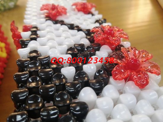 4月21日，可以寄到家做的手工活，加工手工活掙錢(qián)，要有收益，產(chǎn)品質(zhì)量很重要，手工之家這樣來(lái)保證，圖為勵(lì)志珠珠繡串珠手工產(chǎn)品實(shí)拍