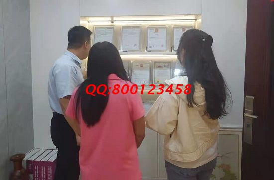5月31日，服務貼心，安全可靠，這個可以寄到家做的手工活讓很多人居家就業(yè)創(chuàng)業(yè)，圖為手工之家接待考察合作加工客戶剪影