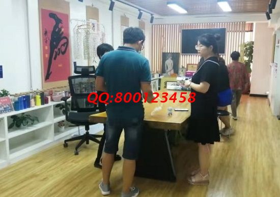 6月7日，想接正規(guī)廠家的手工活，找拿回家做的手工活，這個(gè)手工活外發(fā)加工企業(yè)是真實(shí)可靠的，圖為手工之家接待考察合作加工客戶剪影