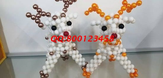 8月17日，找正規(guī)可靠的手工活加工項目，手工之家的手工活代理加工項目造福了很多人，圖為勵志珠珠繡串珠小飾品實拍