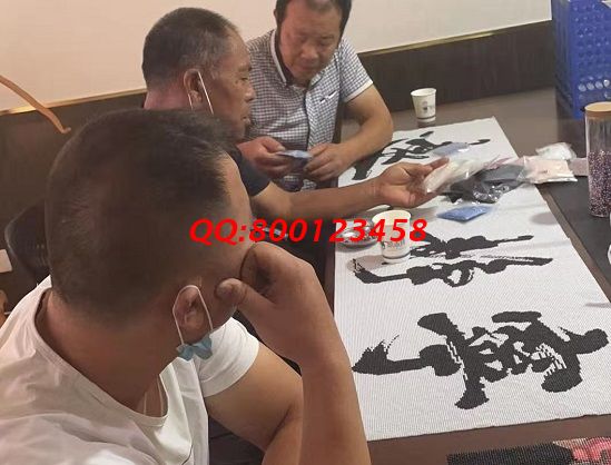 8月27日，長(zhǎng)期穩(wěn)定的手工活外發(fā)加工項(xiàng)目，手工之家企業(yè)正規(guī)、模式、服務(wù)、口碑都很好，圖為手工之家接待考察加工客戶(hù)剪影