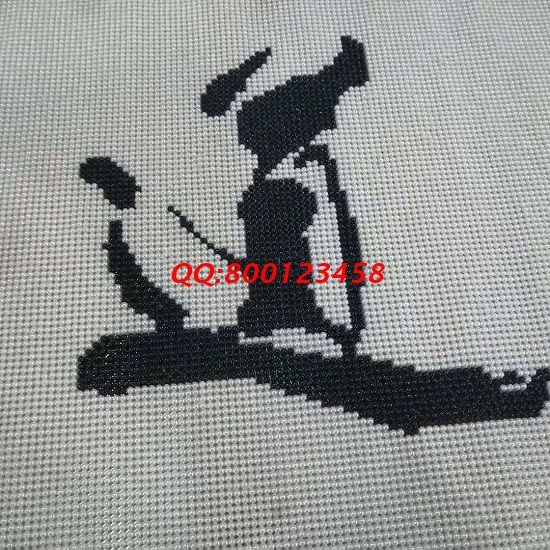 9月3日，做好珠繡外發(fā)手工活，在家做手工活掙錢，加工人員要做到這幾點。圖為勵志珠珠繡成品細(xì)節(jié)實拍