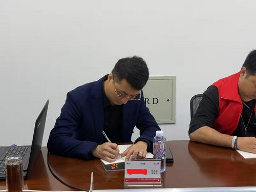 10月5日，想接正規(guī)廠家的手工活，手工活代加工項(xiàng)目，大家選擇這個可信可靠的珠繡手工，圖為手工之家第五期優(yōu)秀繡娘培訓(xùn)會剪影