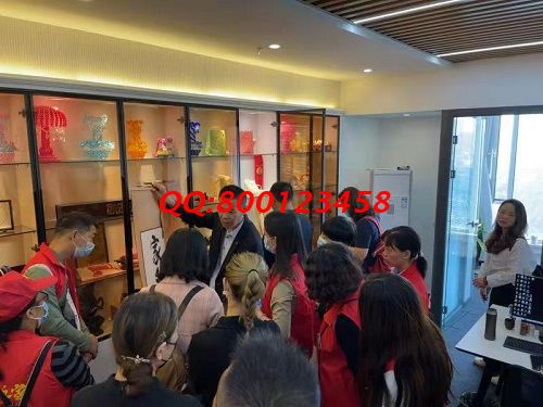 10月10日，加工費(fèi)結(jié)算，這個(gè)正規(guī)手工活外發(fā)加工企業(yè)的手工活代加工項(xiàng)目是這樣的，圖為手工之家優(yōu)秀繡娘培訓(xùn)會(huì)剪影