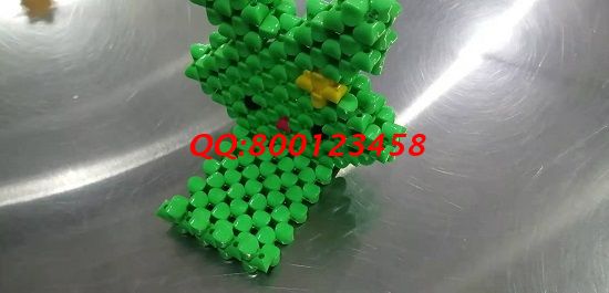 10月17日，可以帶回家做的手工活，手工之家的外發(fā)手工活是這樣交付成品的，圖為勵志珠珠繡串珠成品實拍