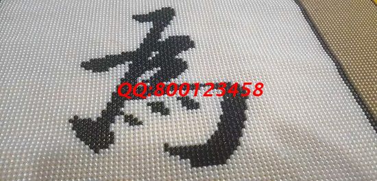 10月18日，拿回家做的手工活，正規(guī)手工活外發(fā)加工項目，手工之家的非遺珠繡很適合，圖為勵志珠珠繡成品細(xì)節(jié)實拍