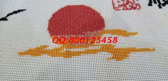 11月25日，想做手工之家的珠繡手工活代理加工項(xiàng)目，這個(gè)可以在家做的手工活很滿意，每次會(huì)領(lǐng)多少加工材料？圖為勵(lì)志珠珠繡成品細(xì)節(jié)實(shí)拍