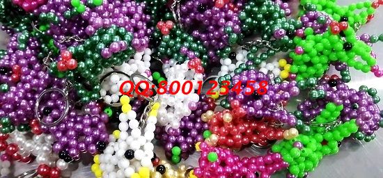 10月30日，可以帶回家做的手工活，想接正規(guī)廠家的手工活，十多年的手工之家有歷史、有成績、有保障，圖為勵志珠珠繡串珠成品實拍