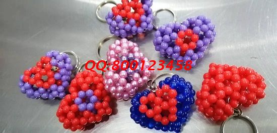 11月22日，想接正規(guī)廠家的手工活，可以寄到家做的手工活，就選有多種優(yōu)勢(shì)的手工之家，圖為勵(lì)志珠珠繡串珠（小飾品）成品實(shí)拍