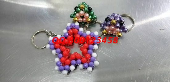 12月18日，想在家做手工活掙錢，找可以帶回家做的手工活，手工之家適合大家、也讓大家放心，圖為勵志珠珠繡串珠產(chǎn)品實拍(圖3)