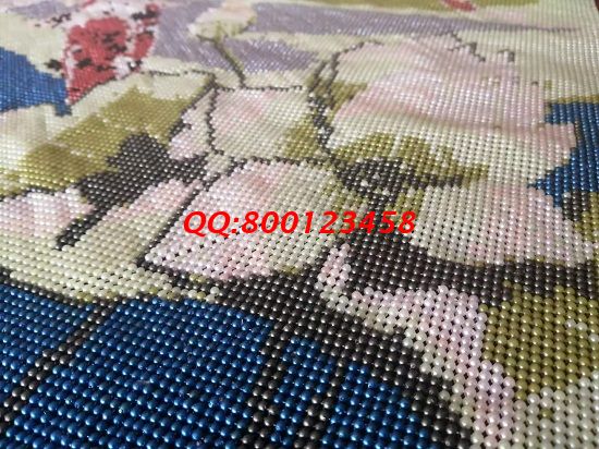 2月12日，附近手工活拿回家做，家庭手工加工活，在家做手工兼職，手工之家的珠繡串珠是個好項(xiàng)目，圖為勵志珠珠繡成品細(xì)節(jié)實(shí)拍