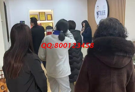 2月18日，家庭手工加工活回收，可以拿回家做的手工，來手工之家手工活接單平臺，圖為手工之家接待加工客戶現(xiàn)場考察合作剪影