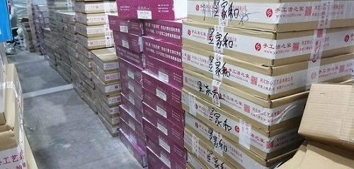 3月14日，純手工活外發(fā)加工，驗收入庫及時、標(biāo)準(zhǔn)明確，十多年的手工企業(yè)手工之家的手工活外發(fā)加工項目讓人放心，圖為倉儲部兩個倉庫日常剪影