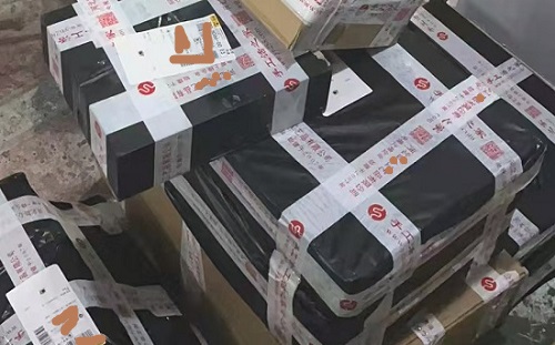 3月14日，純手工活外發(fā)加工，驗收入庫及時、標(biāo)準(zhǔn)明確，十多年的手工企業(yè)手工之家的手工活外發(fā)加工項目讓人放心，圖為倉儲部兩個倉庫日常剪影