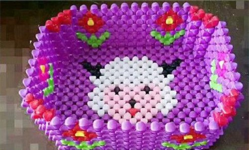 3月16日，代加工手工活，耐心點(diǎn)，你我都能做好手工之家的珠繡串珠外發(fā)手工活，圖為勵志珠珠繡串珠成品（果盤）實(shí)拍