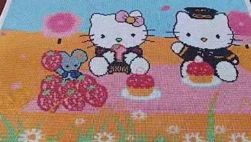 9月1日，全國正規(guī)手工活平臺，可靠的手工活外發(fā)，手工之家的創(chuàng)新體系是事業(yè)堅持創(chuàng)新的外顯，圖為勵志珠珠繡串珠手工產(chǎn)品剪影