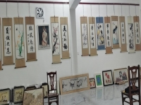 5月3日，手工活接單平臺，手工兼職招聘帶回家做，珠繡產(chǎn)品讓手工之家和加工人員更好共贏，圖為勵志珠珠繡手工產(chǎn)品剪影