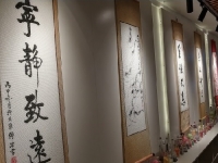 8月2日，拿回家做的手工活，手工串珠兼職，時(shí)間長、歷史久對于手工之家來說，是證明，也是一種實(shí)力，圖為勵(lì)志珠珠繡串珠手工產(chǎn)品剪影