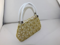 4月23日，手工活接單平臺(tái)，靈活就業(yè)好副業(yè)，在手工之家，如何做得更好？做不好怎么辦？圖為勵(lì)志珠珠繡串珠手工產(chǎn)品剪影