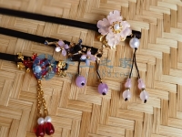 5月23日，外發(fā)手工領(lǐng)回家做，靈活就業(yè)手工項(xiàng)目，在家做手工掙錢，手工之家的手工項(xiàng)目適合農(nóng)村哪些人做，圖為勵(lì)志珠珠繡串珠手工產(chǎn)品剪影
