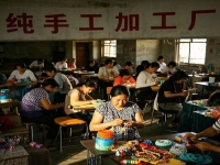 年后找活不用愁，對(duì)于有“閑時(shí)間”的她們來說，在家小成本開手工加工廠有搞頭