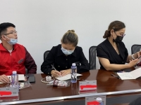 10月5日，想接正規(guī)廠家的手工活，手工活代加工項目，大家選擇這個可信可靠的珠繡手工，圖為手工之家第五期優(yōu)秀繡娘培訓會剪影